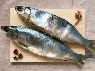 Индейка вяленая (строганина): Сиг вяленый