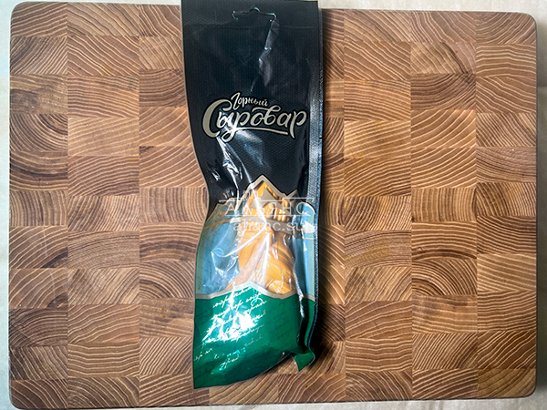 Сыр 100 гр ГОРНЫЙ СЫРОВАР (Косичка копчёная) в Махачкале