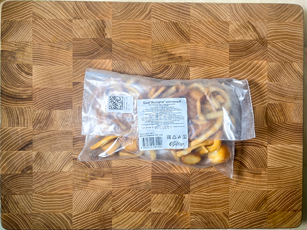 Сыр 150 гр ГОРНЫЙ СЫРОВАР (Ассорти копчёный) в Махачкале