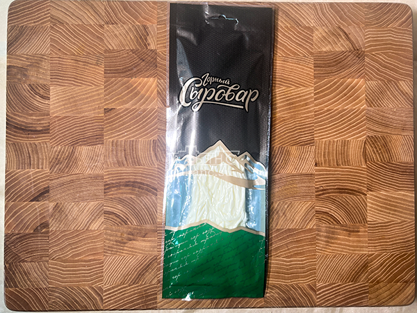 Сыр 60 гр ГОРНЫЙ СЫРОВАР (Паутинка белая с укропом и чесноком) в Махачкале