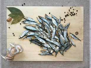 Кальмар палочки х/к: Тюлька вяленая